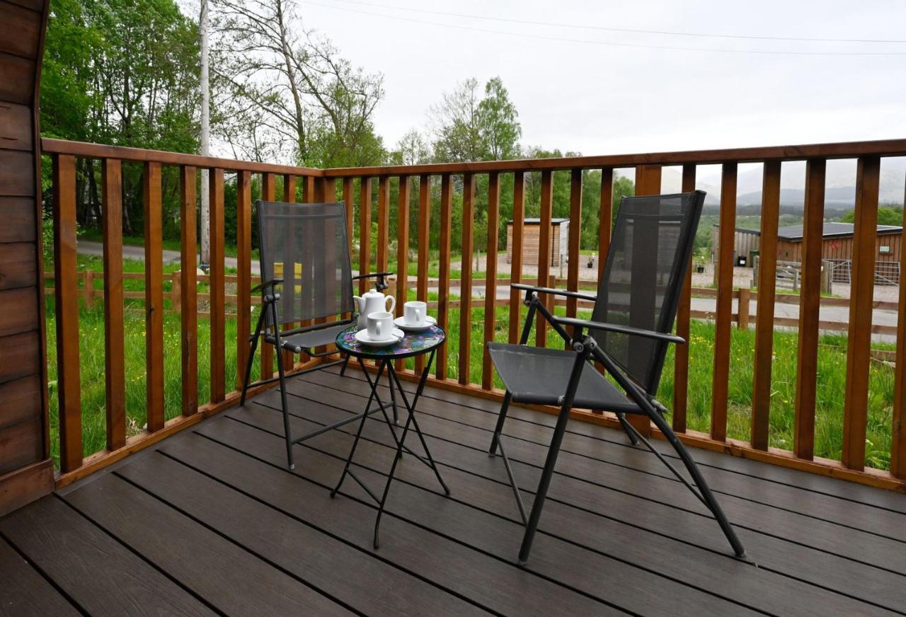 Pinemarten Lodge Roybridge Extérieur photo